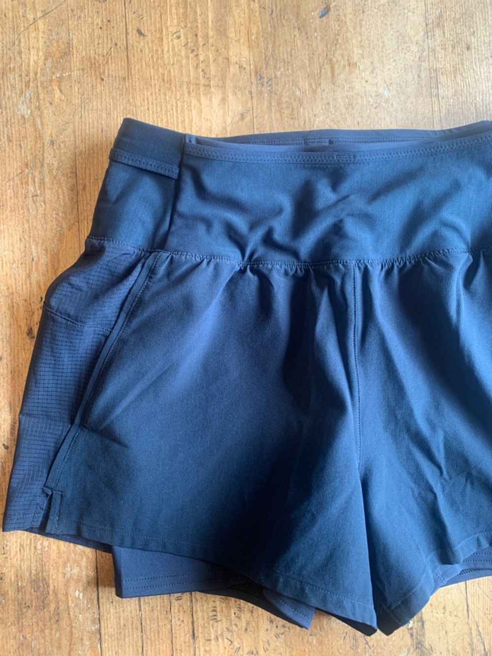 Brooks Black Women’s Athletic Running Shorts - Picture 14 of 16